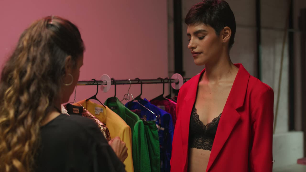 Preparación de vestuario antes de una sesión